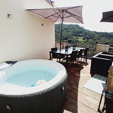 Comfortable Apartment With Sea View In Falcinello Esterno foto