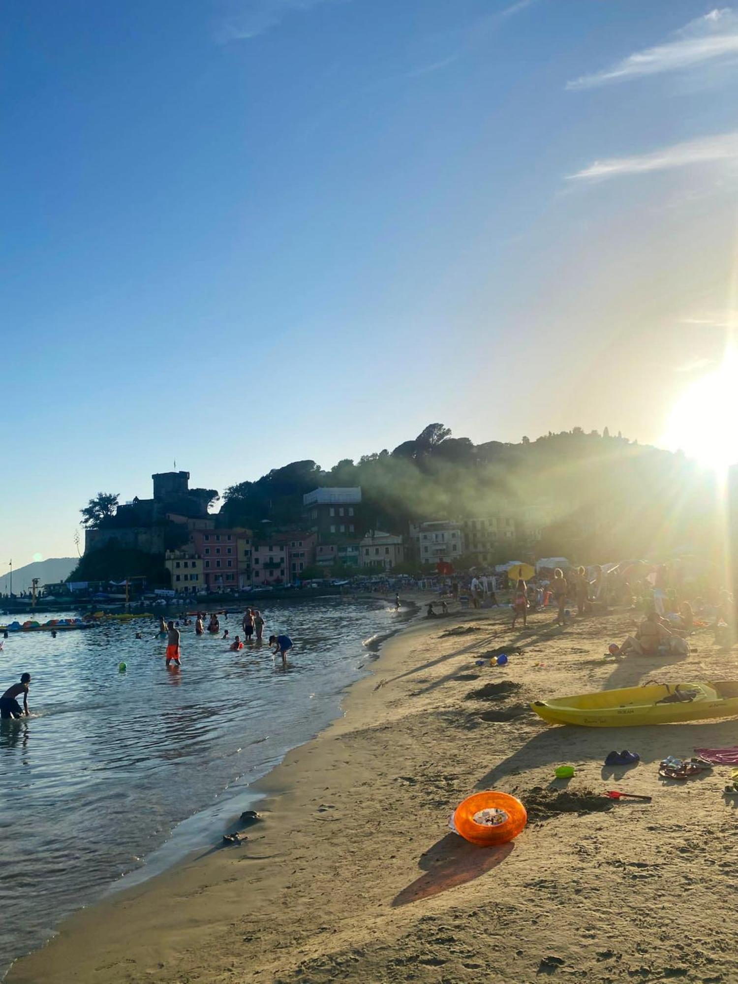 Comfortable Apartment With Sea View In Falcinello Esterno foto