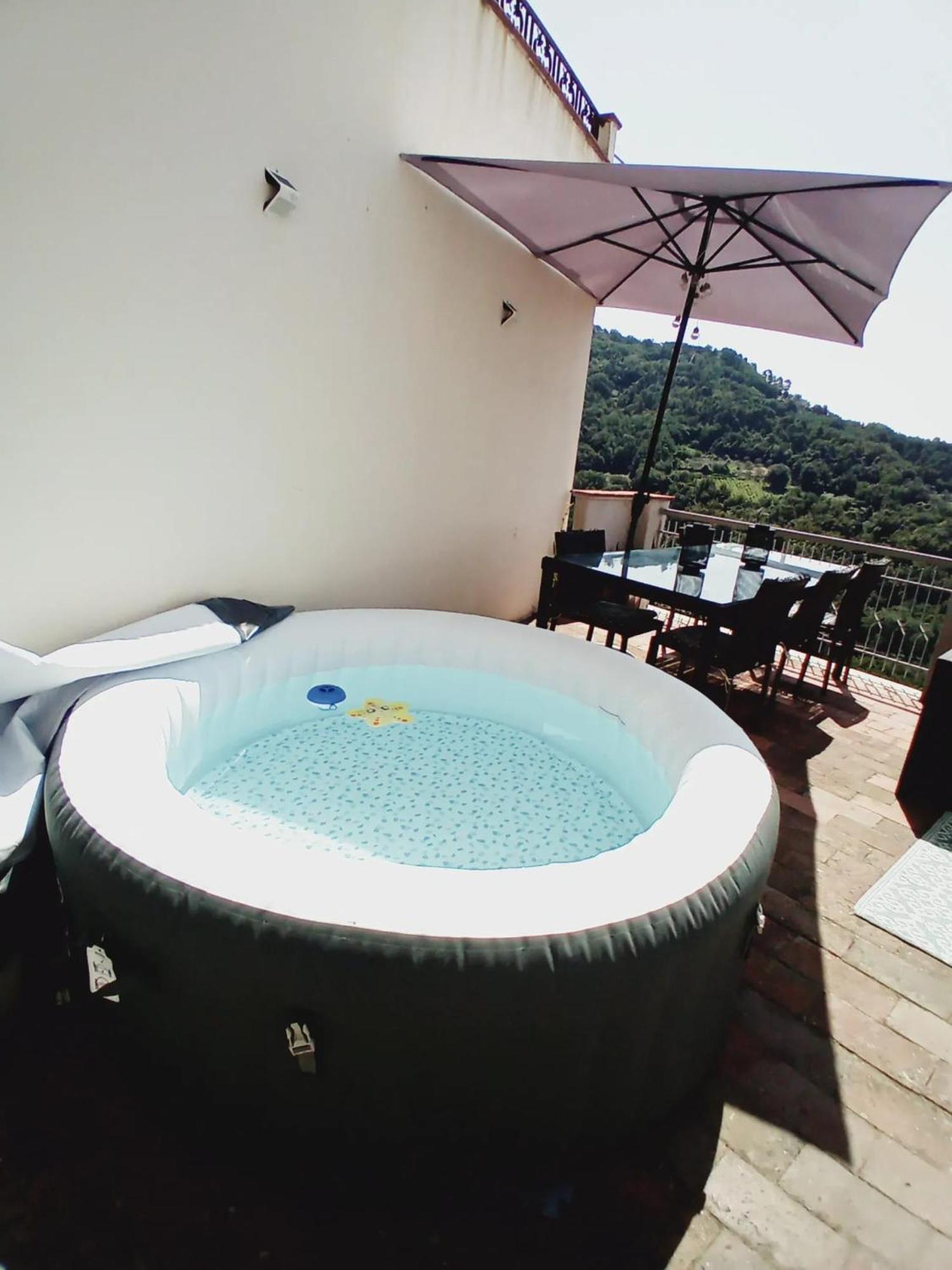 Comfortable Apartment With Sea View In Falcinello Esterno foto