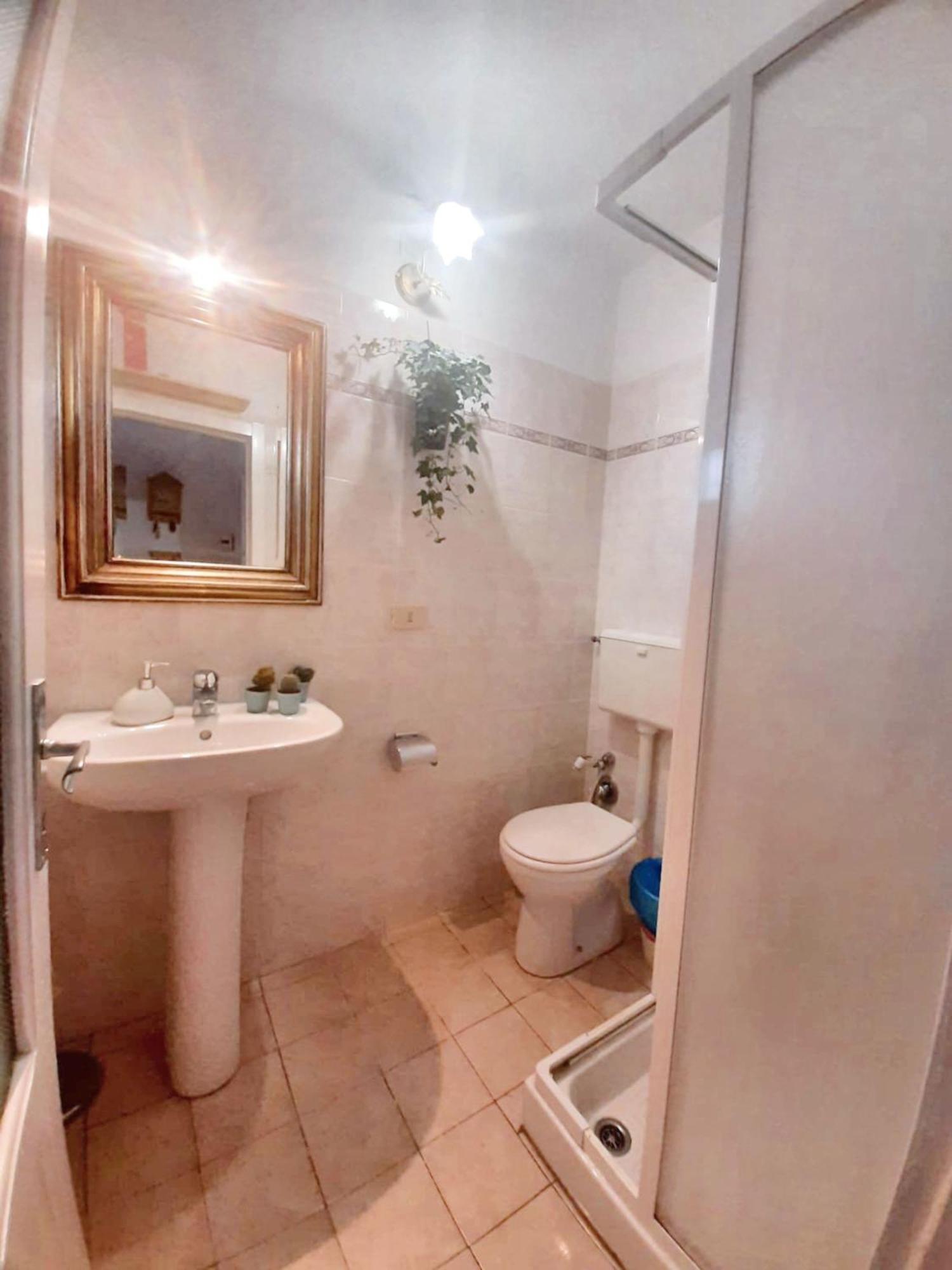 Comfortable Apartment With Sea View In Falcinello Esterno foto